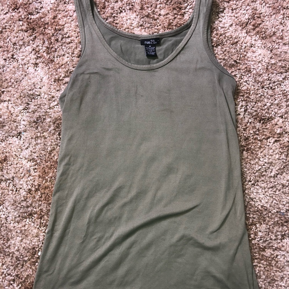 Army green tank
